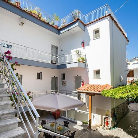 Haus Irene Hotel Potos Bagian luar foto