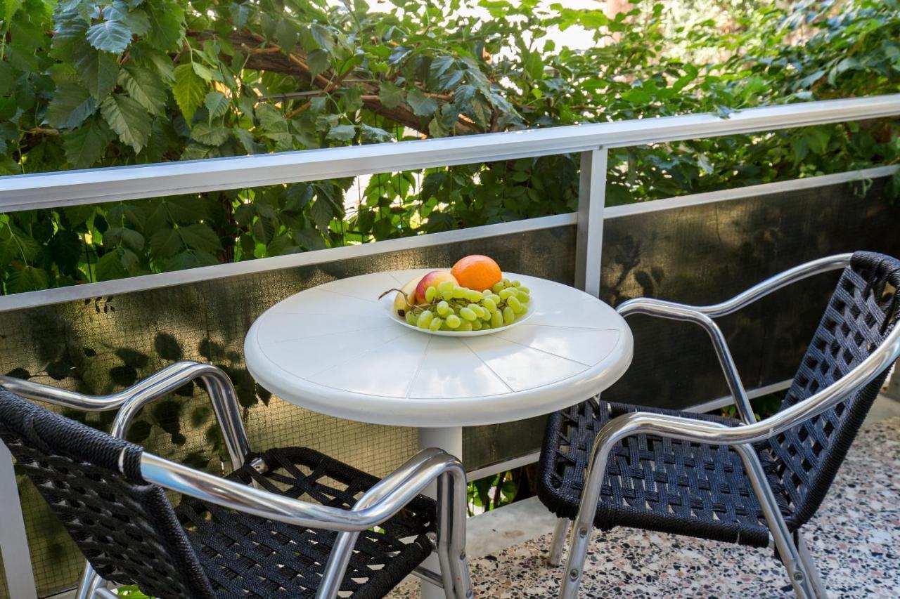 Haus Irene Hotel Potos Bagian luar foto