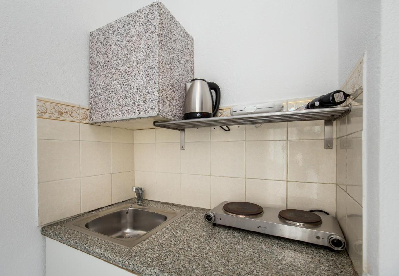 Haus Irene Hotel Potos Bagian luar foto
