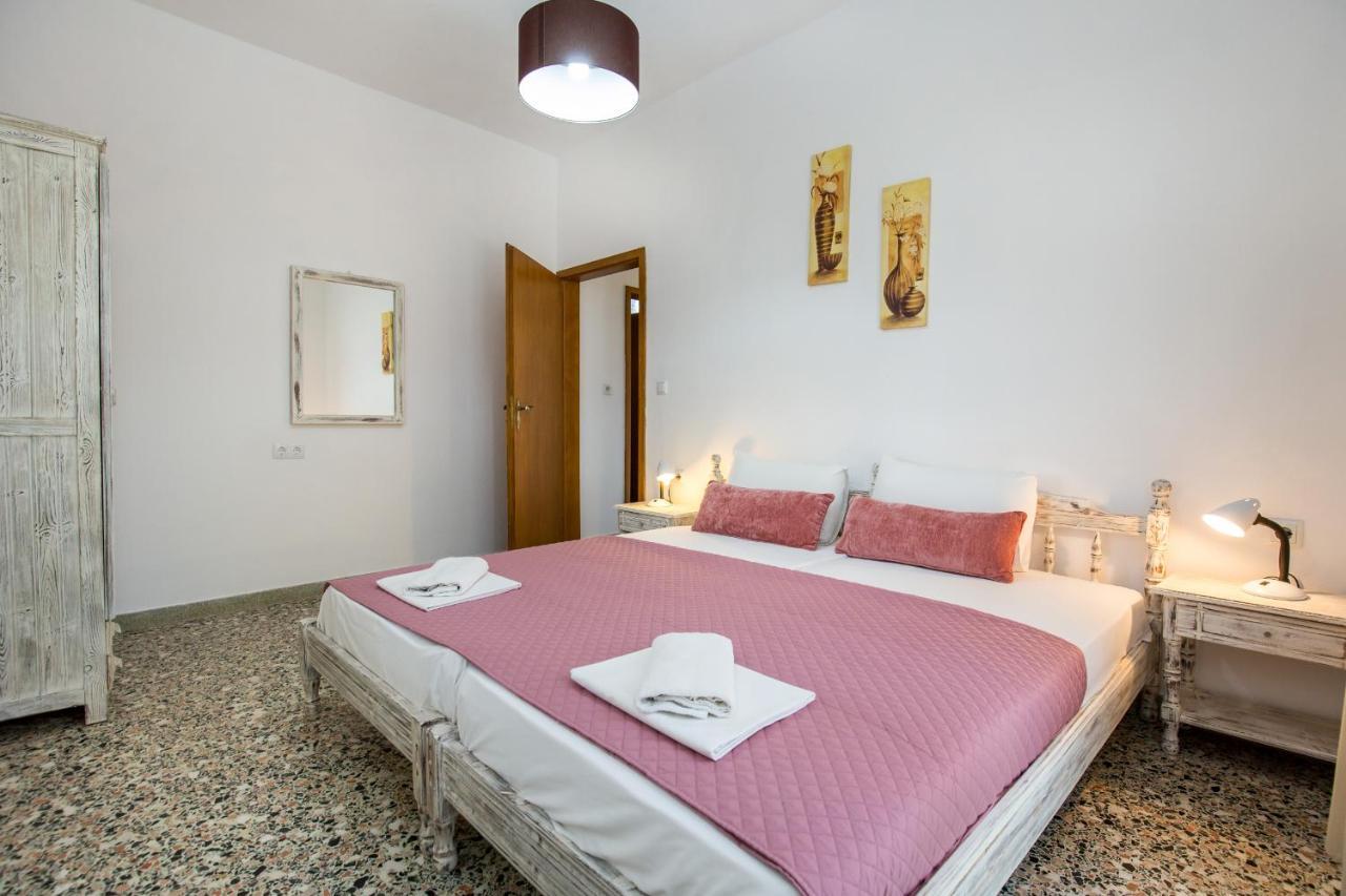 Haus Irene Hotel Potos Bagian luar foto